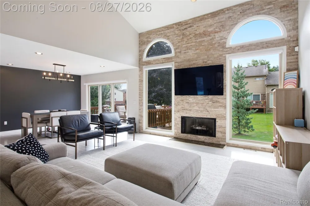 6306 Aspen Ridge Boulevard West Bloomfield Charter Township, MI 48322