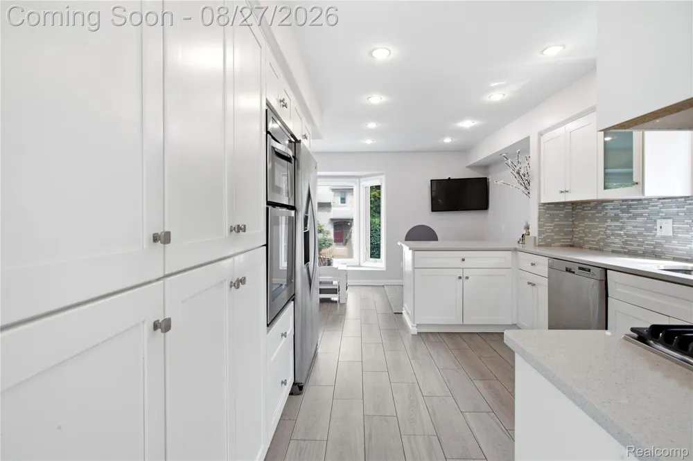 6306 Aspen Ridge Boulevard West Bloomfield Charter Township, MI 48322