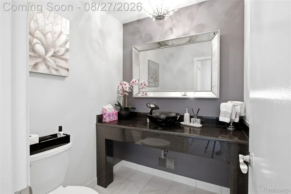 6306 Aspen Ridge Boulevard West Bloomfield Charter Township, MI 48322
