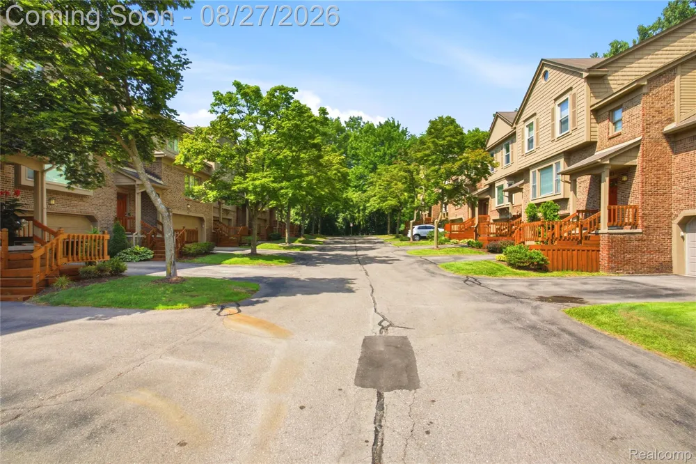 6306 Aspen Ridge Boulevard West Bloomfield Charter Township, MI 48322