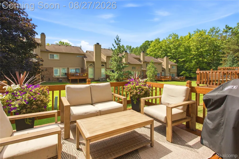 6306 Aspen Ridge Boulevard West Bloomfield Charter Township, MI 48322