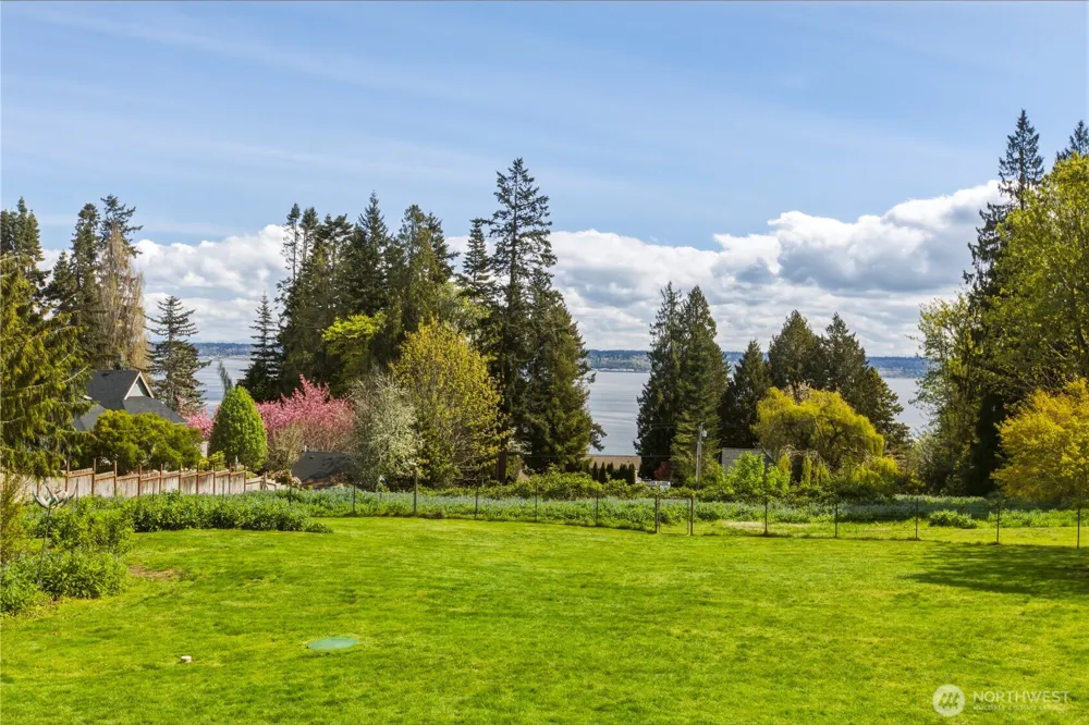 23506 Seatter Road NE Kingston, WA 98346