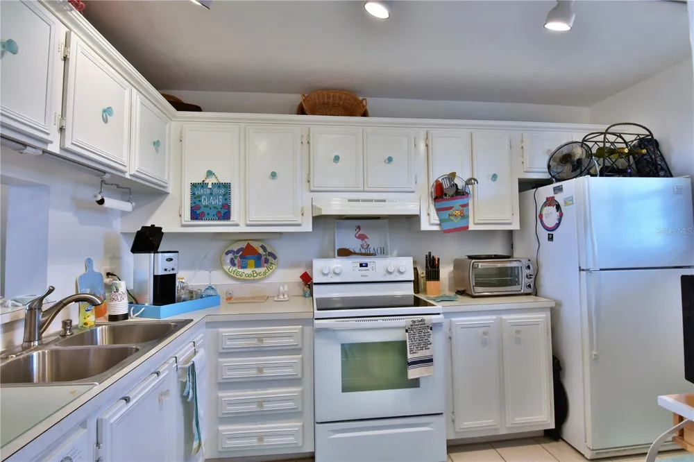 18304 GULF BOULEVARD #504 Redington Shores, FL 33708