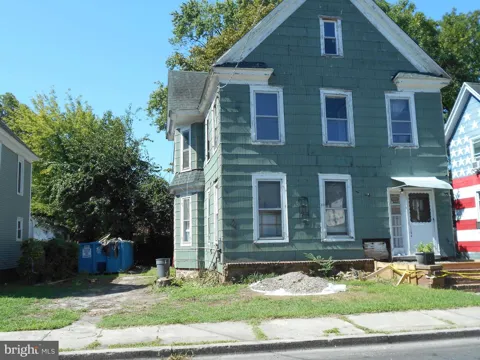 1104 LOCUST STREET