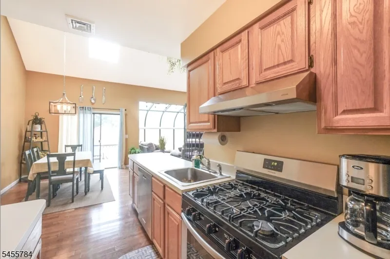 1 Port Royal Dr unit 2 #2 Unit 2 Vernon, NJ 07462