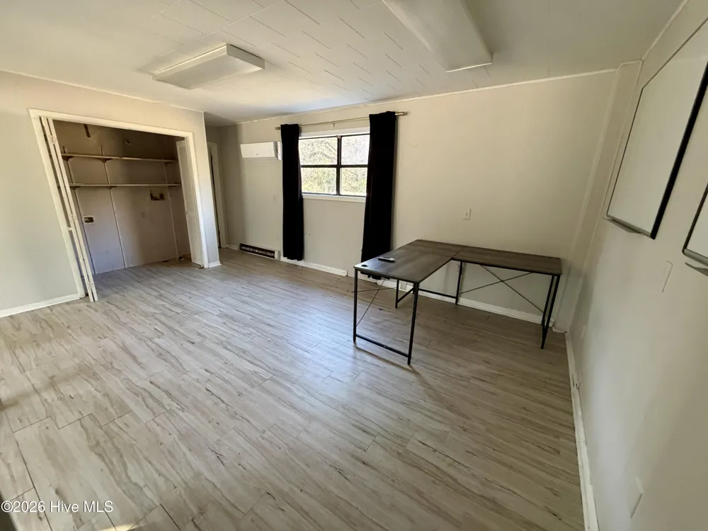 44 Tapoco Road Robbinsville, NC 28771