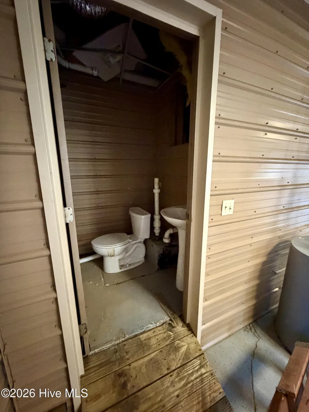 44 Tapoco Road Robbinsville, NC 28771