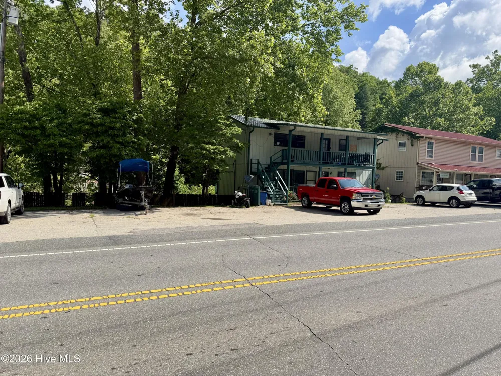 44 Tapoco Road Robbinsville, NC 28771