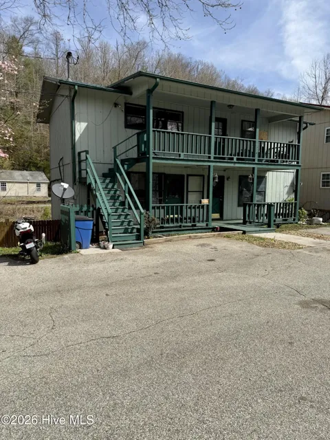 44 Tapoco Road