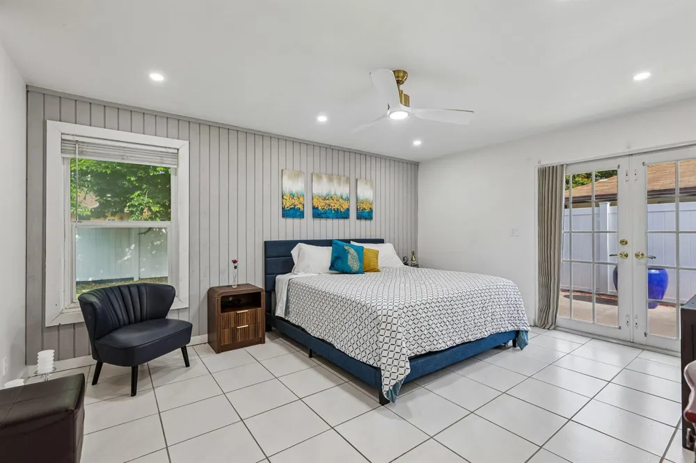 2075 SW 72ND AVENUE Davie, FL 33317