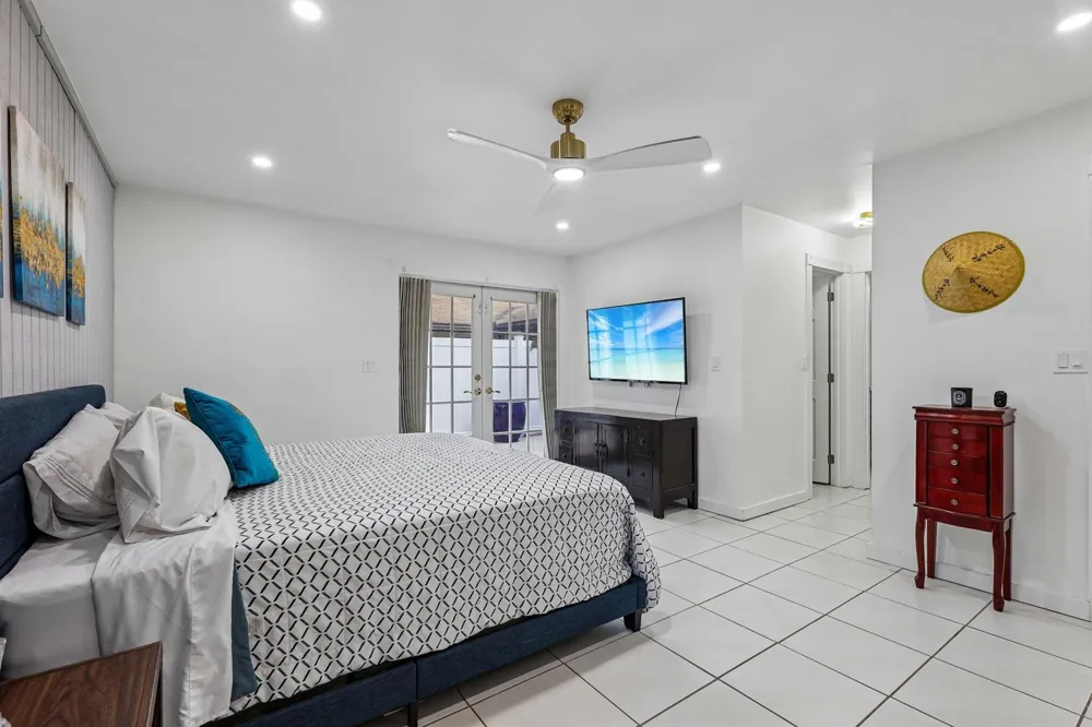 2075 SW 72ND AVENUE Davie, FL 33317