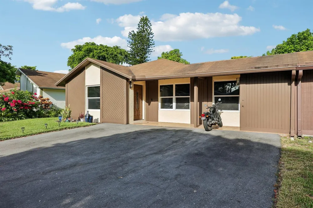 2075 SW 72ND AVENUE Davie, FL 33317