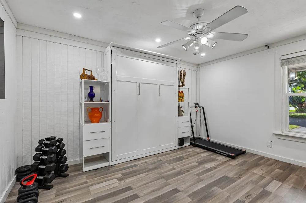 2075 SW 72ND AVENUE Davie, FL 33317