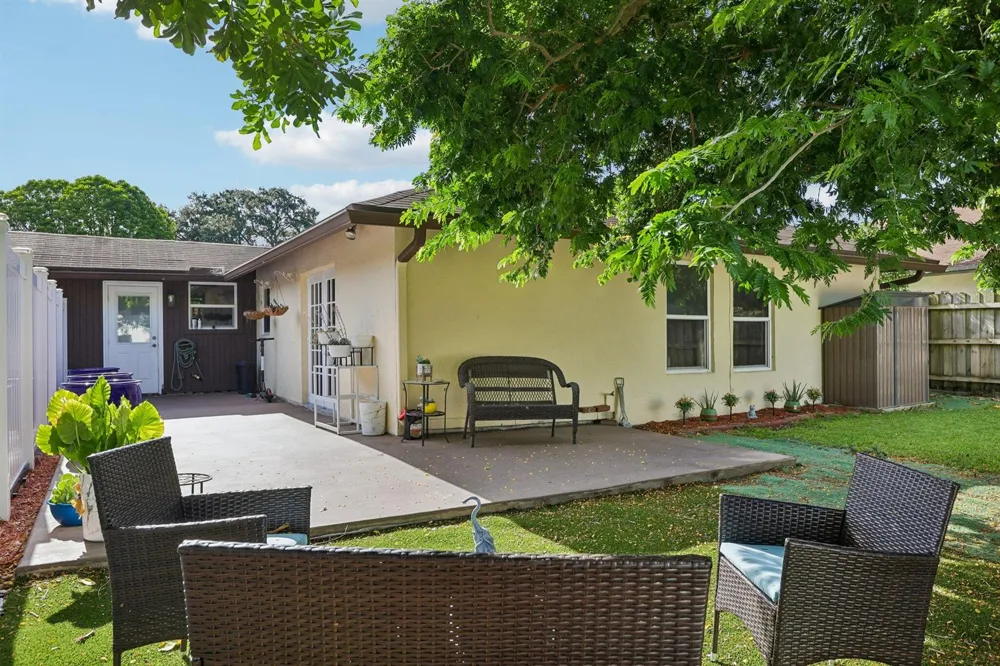 2075 SW 72ND AVENUE Davie, FL 33317