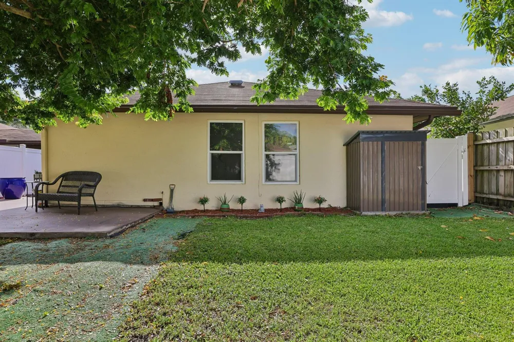 2075 SW 72ND AVENUE Davie, FL 33317