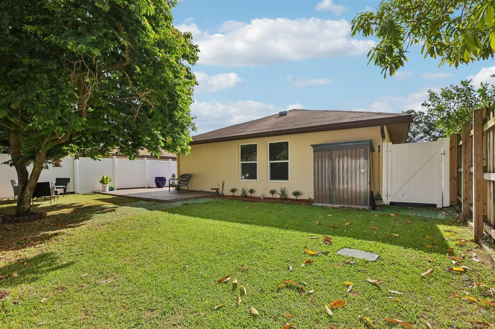 2075 SW 72ND AVENUE Davie, FL 33317