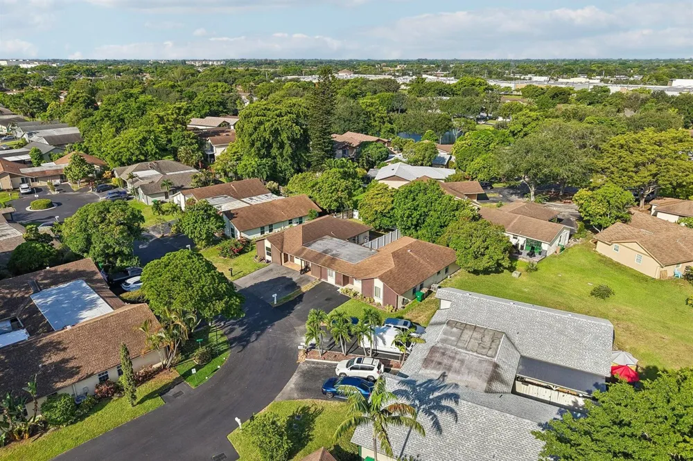 2075 SW 72ND AVENUE Davie, FL 33317