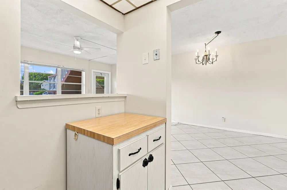 98 Norwich E West Palm Beach, FL 33417