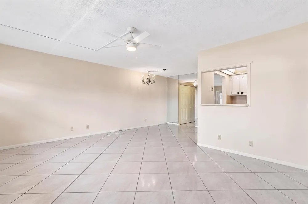 98 Norwich E West Palm Beach, FL 33417