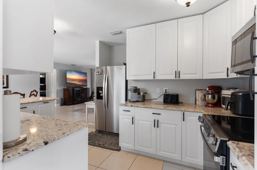 8621 NW 3RD STREET Pembroke Pines, FL 33024