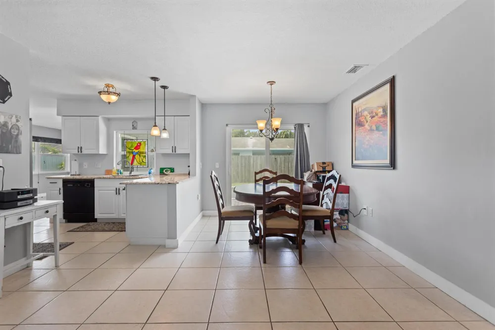 8621 NW 3RD STREET Pembroke Pines, FL 33024