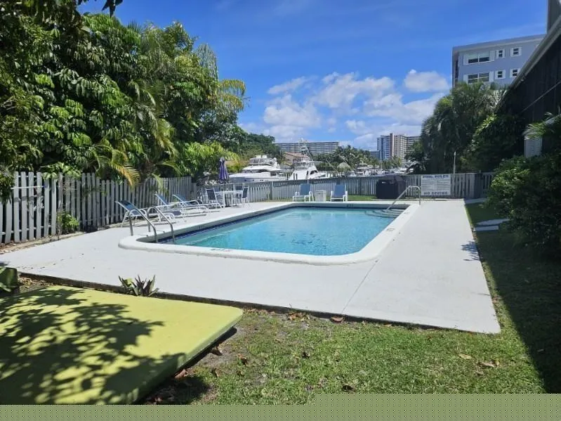 2801 NE 33RD COURT #101 Fort Lauderdale, FL 33306