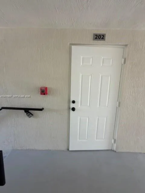 17020 SW 104th Ave #202 Miami, FL 33157
