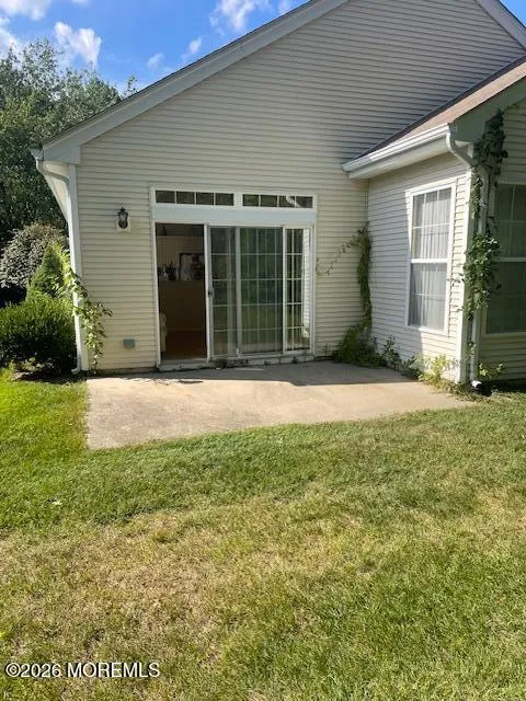 28 Spring Meadow Drive Lakewood, NJ 08701