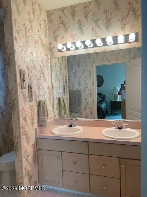 28 Spring Meadow Drive Lakewood, NJ 08701