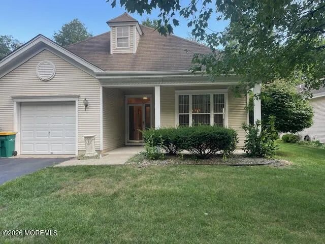 28 Spring Meadow Drive Lakewood, NJ 08701