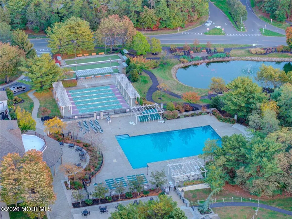 28 Spring Meadow Drive Lakewood, NJ 08701