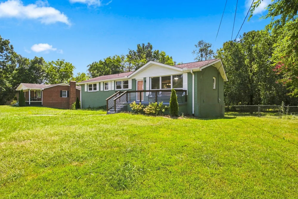 1614 Shady Cir Lebanon, TN 37087