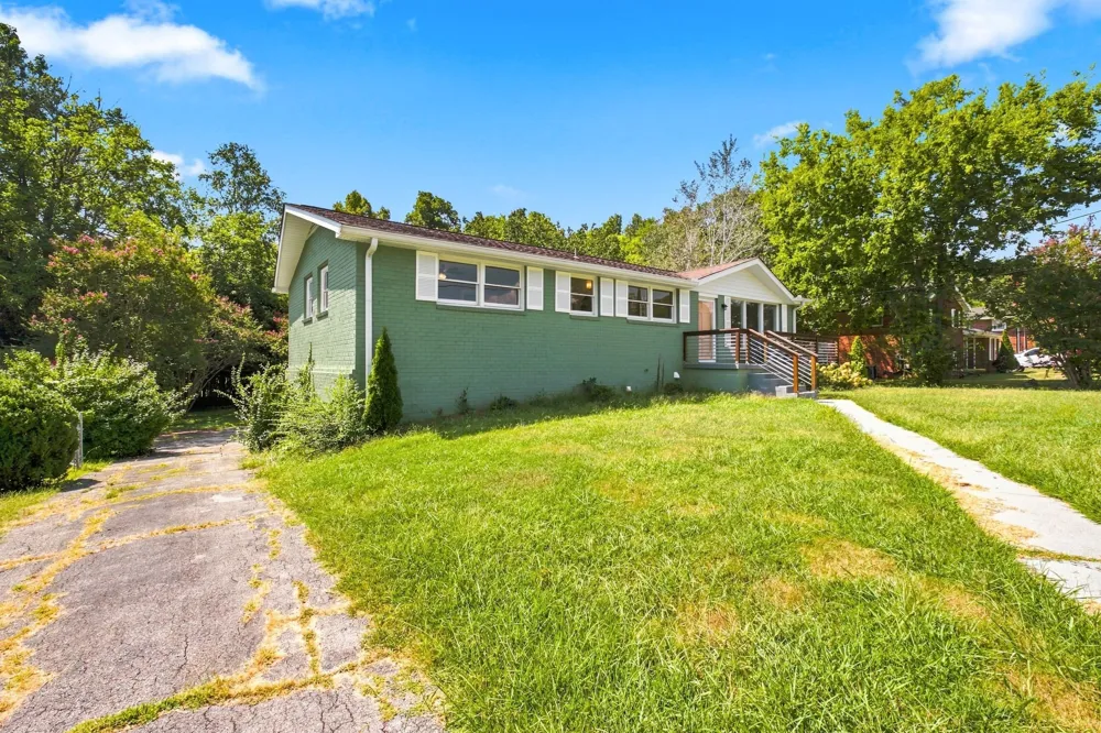 1614 Shady Cir Lebanon, TN 37087