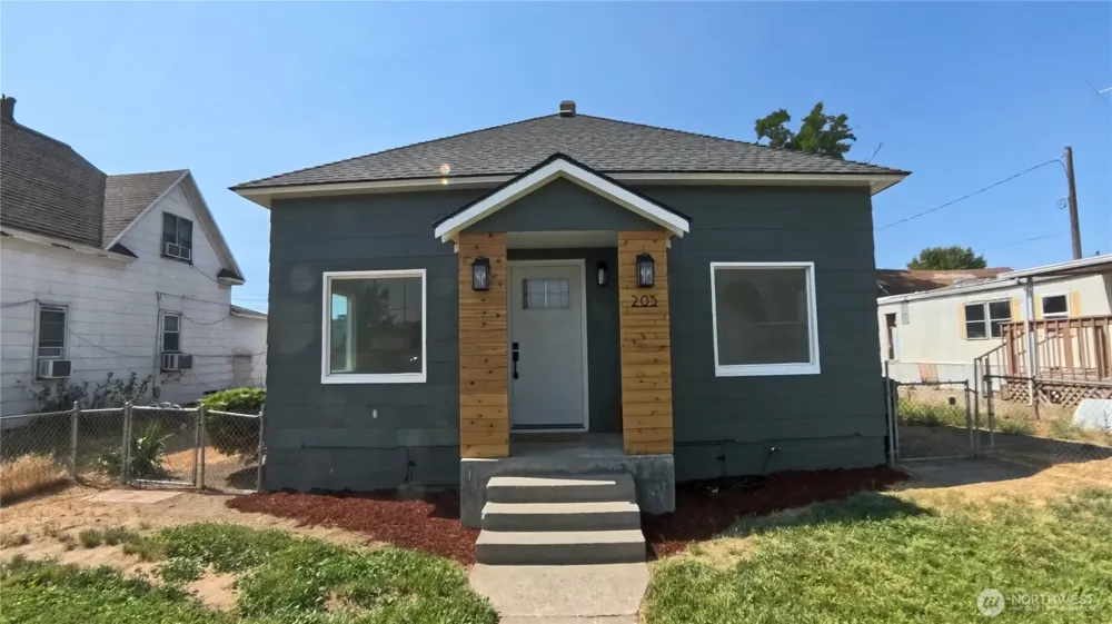 205 E Broadway Street Ritzville, WA 99169