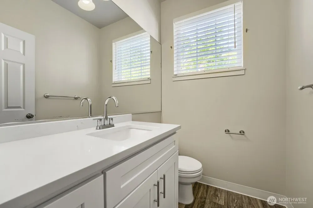 1800 NE 40th Street #F3 Renton, WA 98056