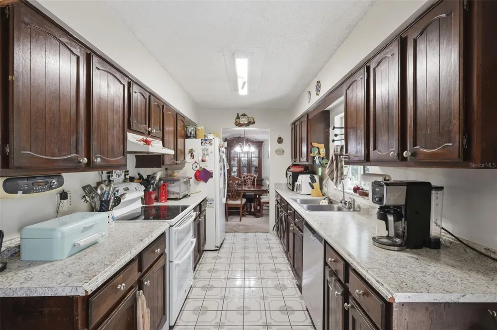 1480 GAUDREY STREET Deland, FL 32720