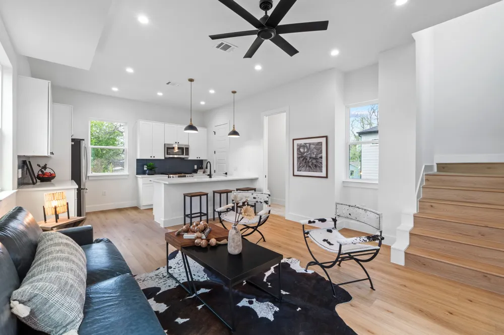 909 Calle Limon #3 Austin, TX 78702
