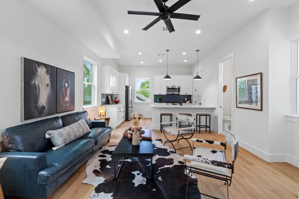 909 Calle Limon #3 Austin, TX 78702