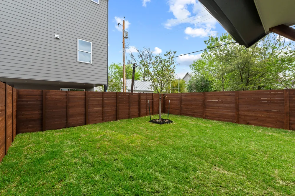 909 Calle Limon #3 Austin, TX 78702