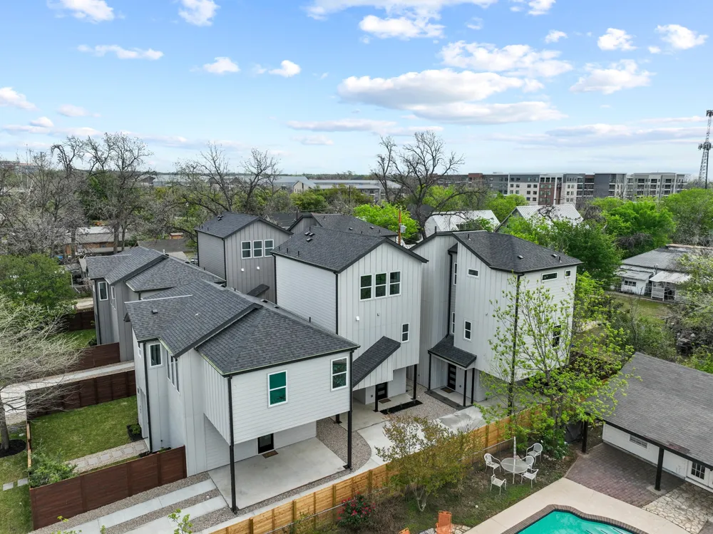 909 Calle Limon #3 Austin, TX 78702