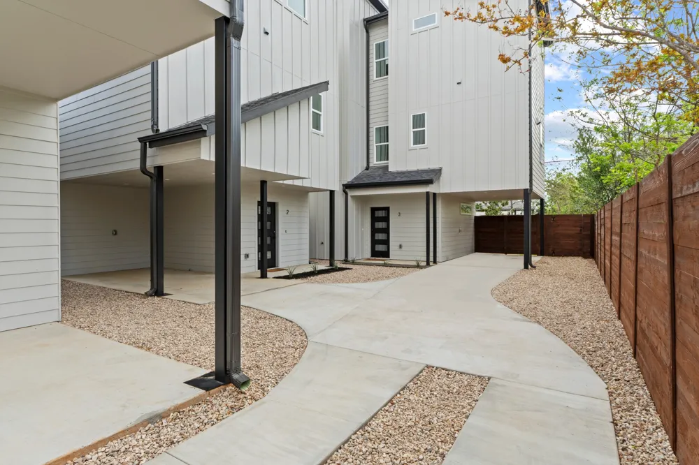 909 Calle Limon #3 Austin, TX 78702