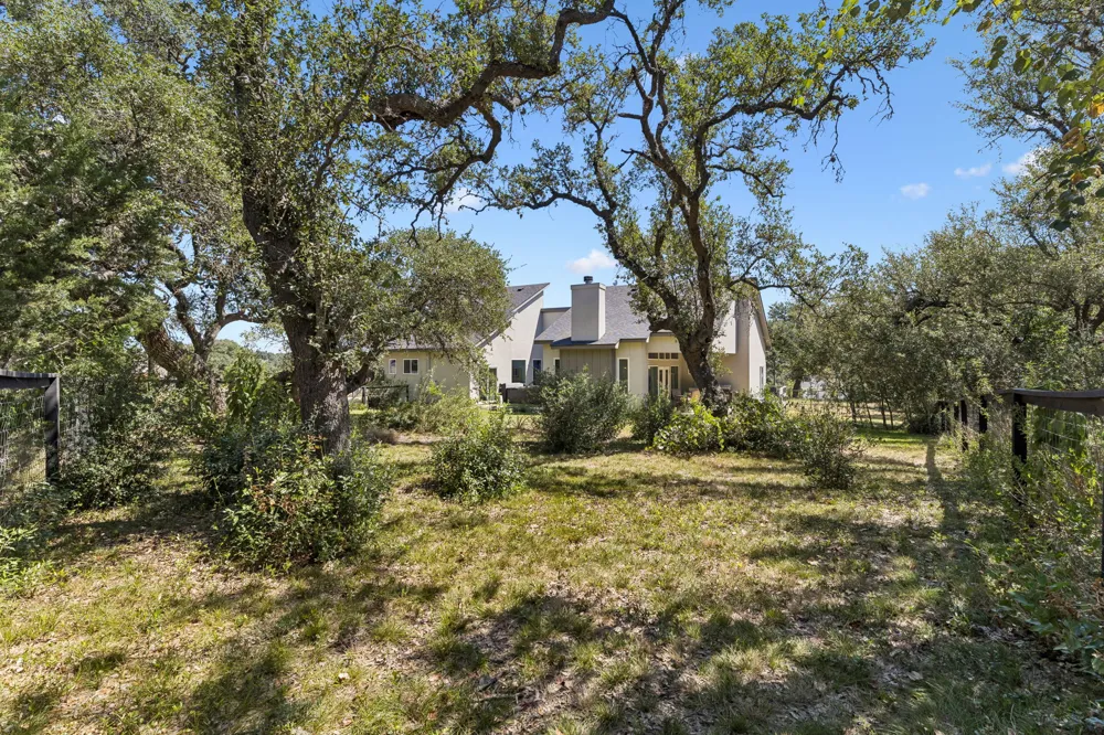 103 Hans Bell Blanco, TX 78606