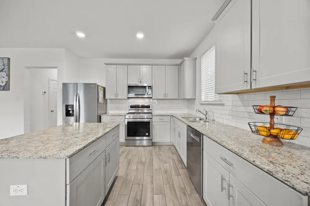 124 Banyon Drive Liberty Hill, TX 78642