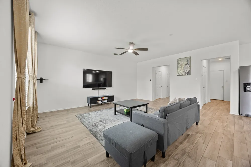 124 Banyon Drive Liberty Hill, TX 78642