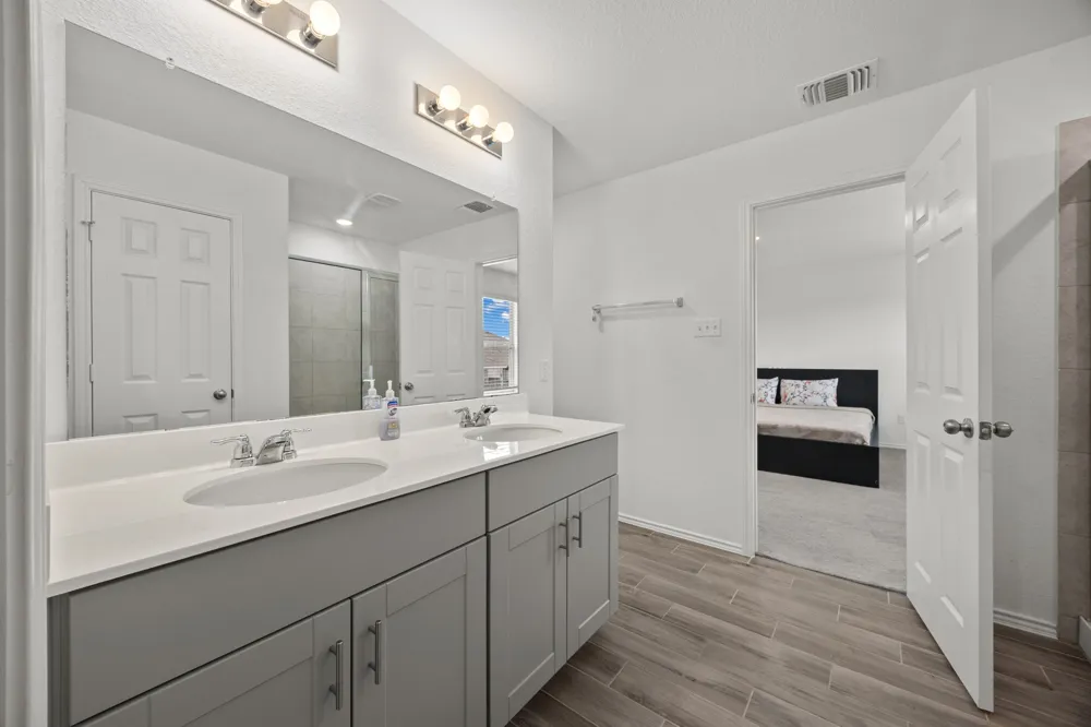 124 Banyon Drive Liberty Hill, TX 78642
