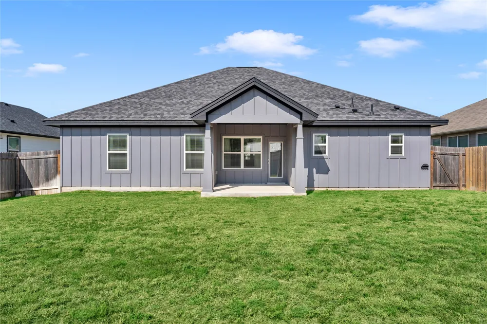 449 Dove Trail Bertram, TX 78605