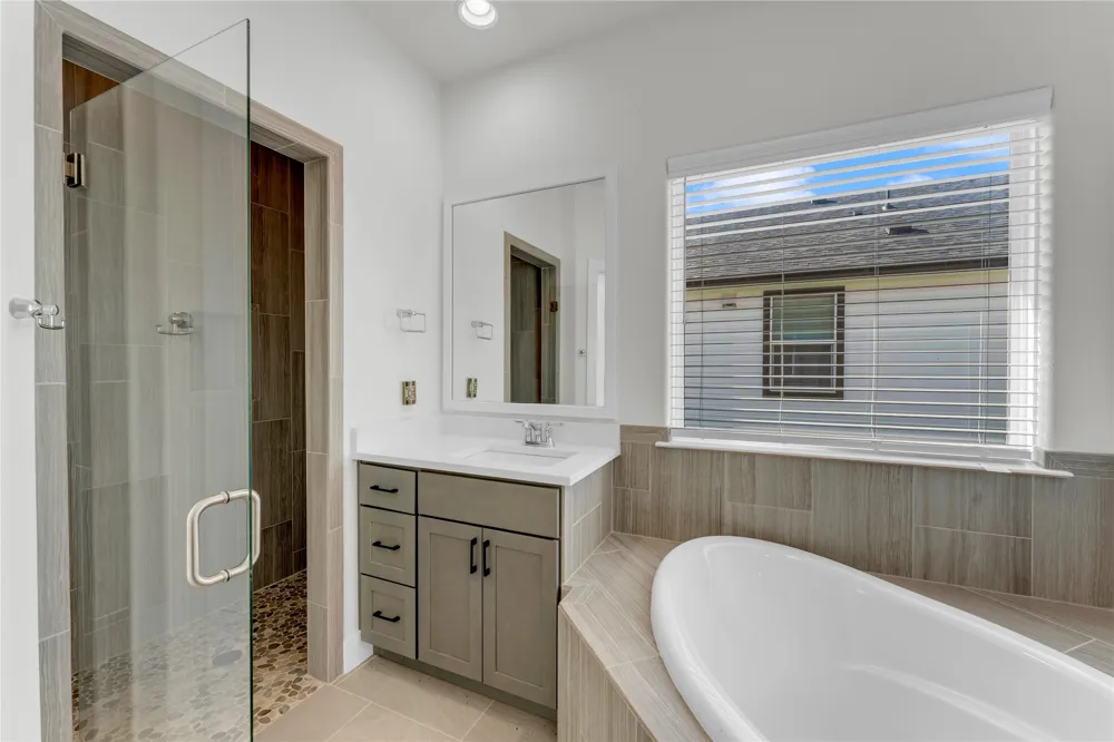 449 Dove Trail Bertram, TX 78605