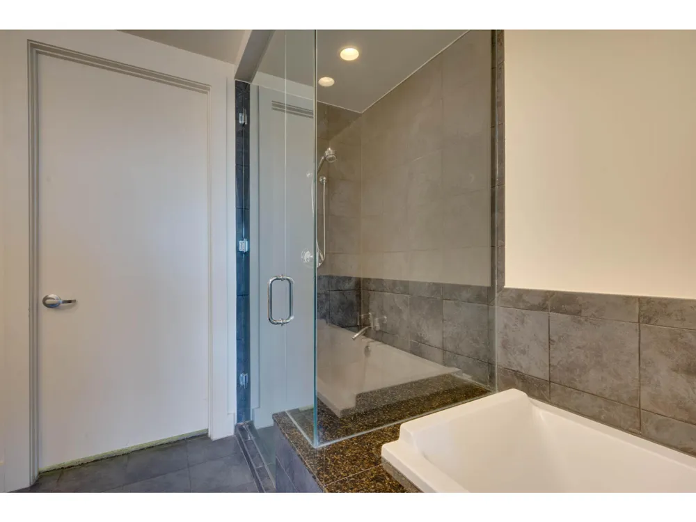 210 Lee Barton Drive #411 Austin, TX 78704