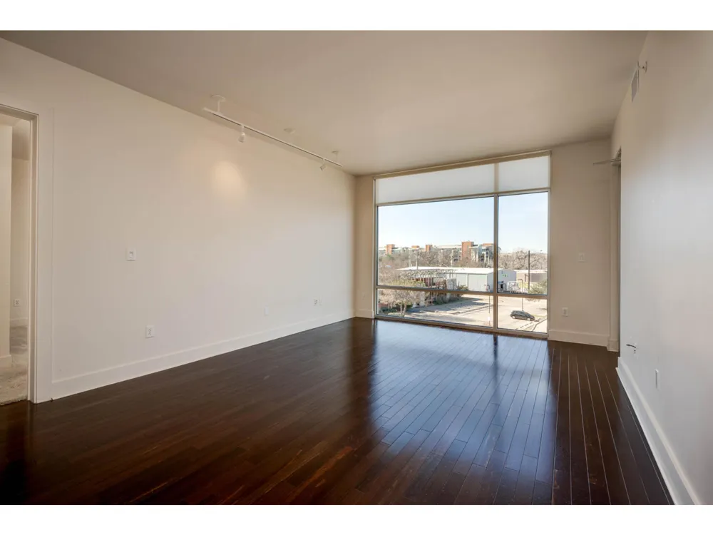 210 Lee Barton Drive #411 Austin, TX 78704