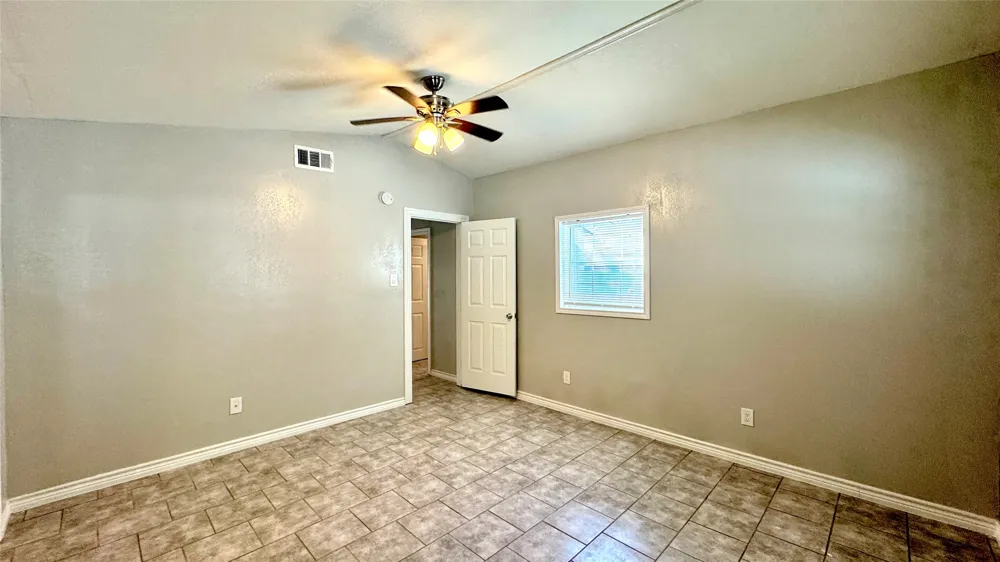 2618 Lakewood Drive Wills Point, TX 75169